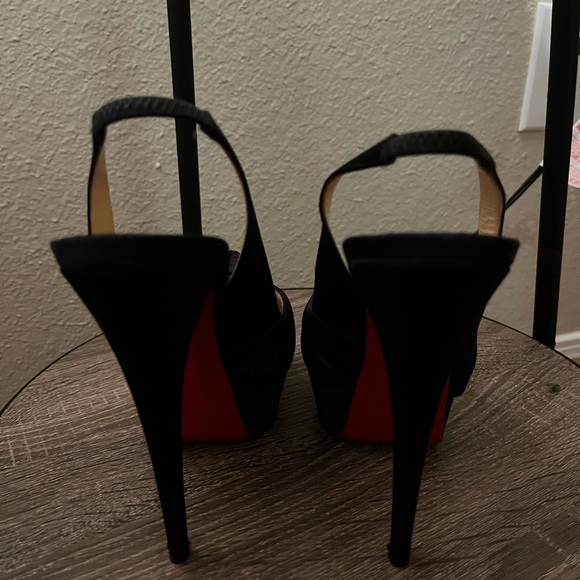 Authentic Christian Louboutin Jenny - Picture 4 of 9